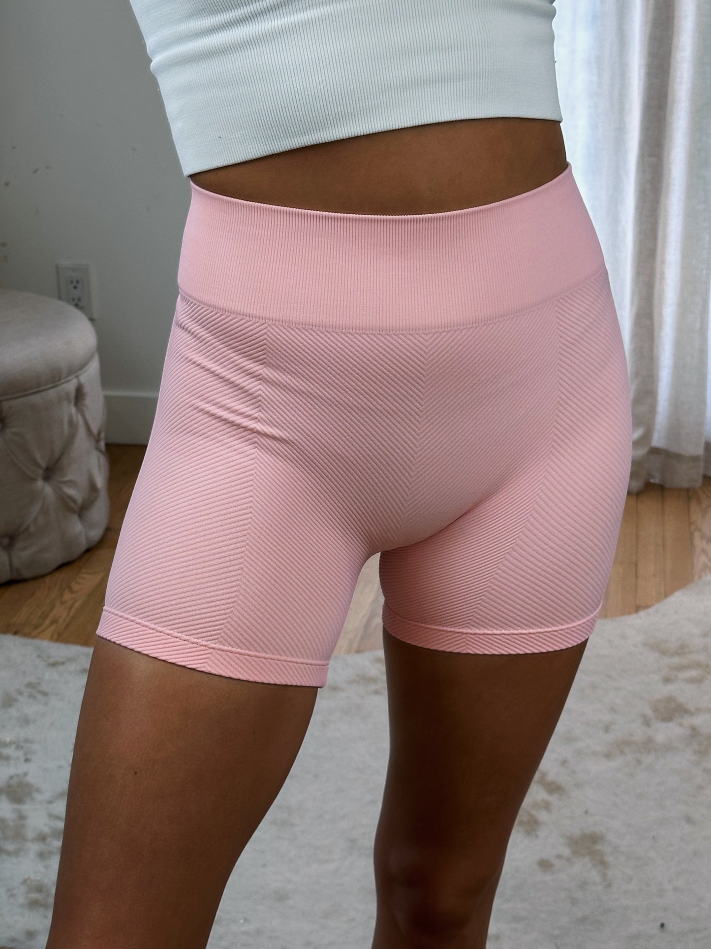 Shorty Essential Biker Shorts