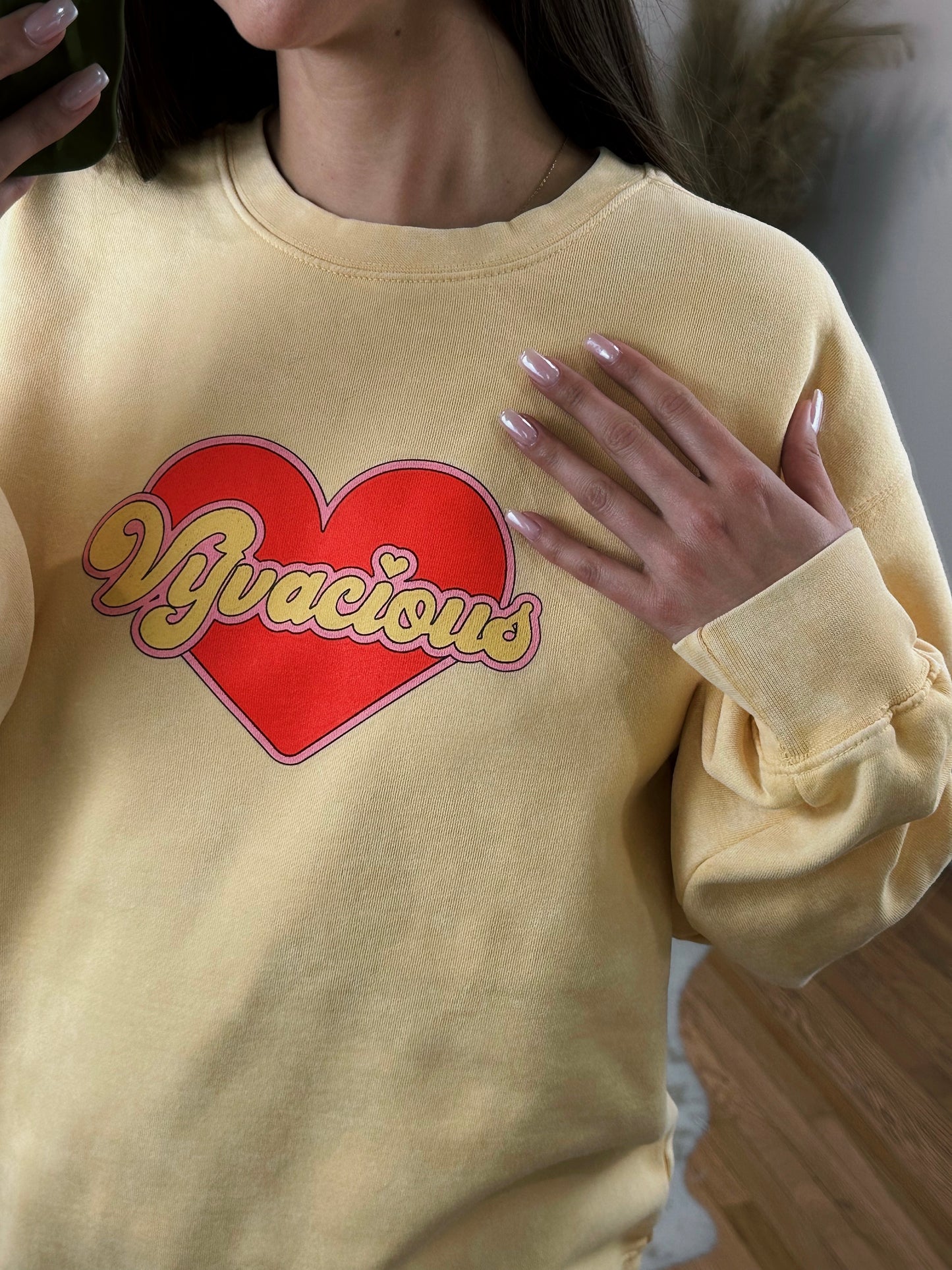 Love Vyvacious Crewneck