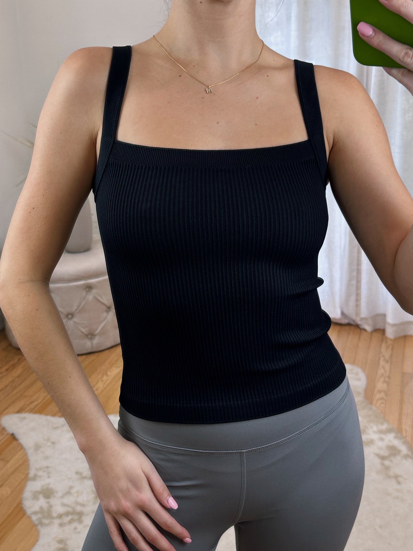 Clean Line Tank