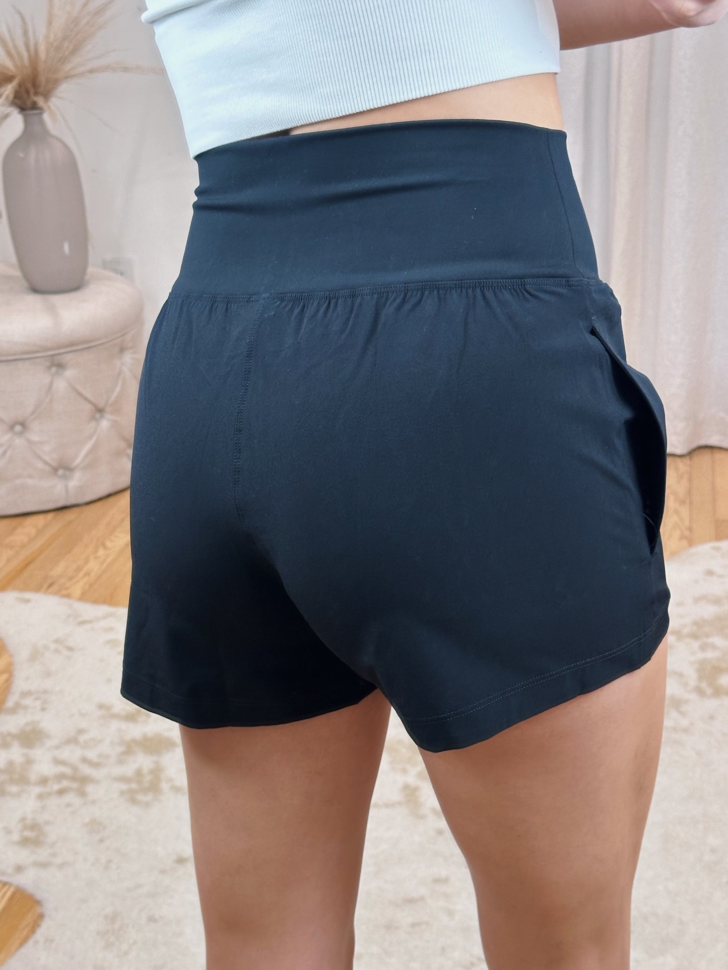 It Girl Shorts