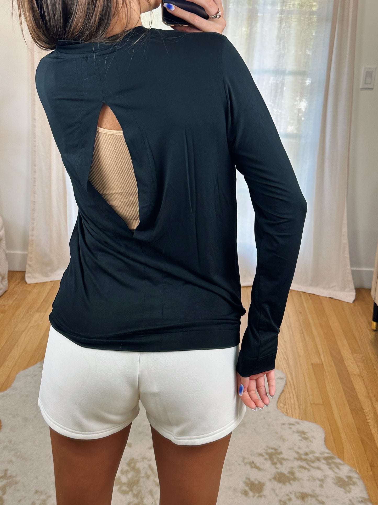 Sleek Peep Long Sleeve