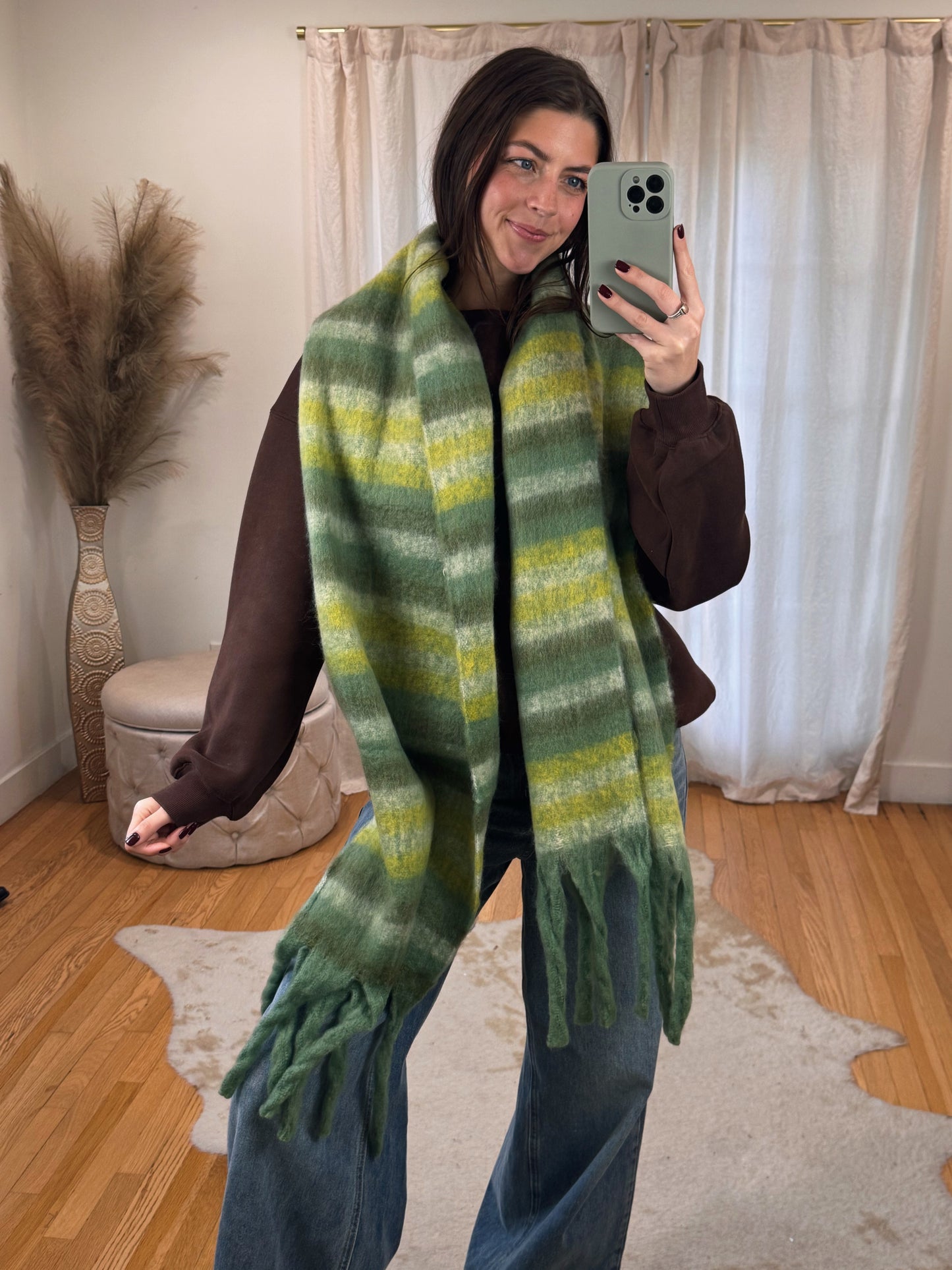 Vyvacious Scarf