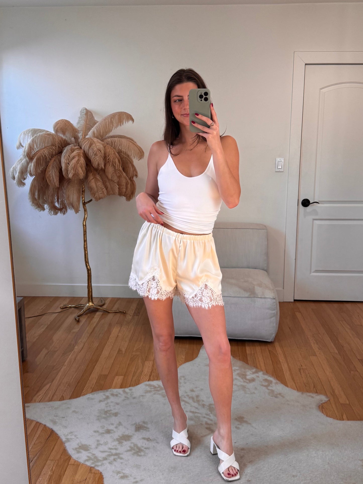 Amora Lace Shorts