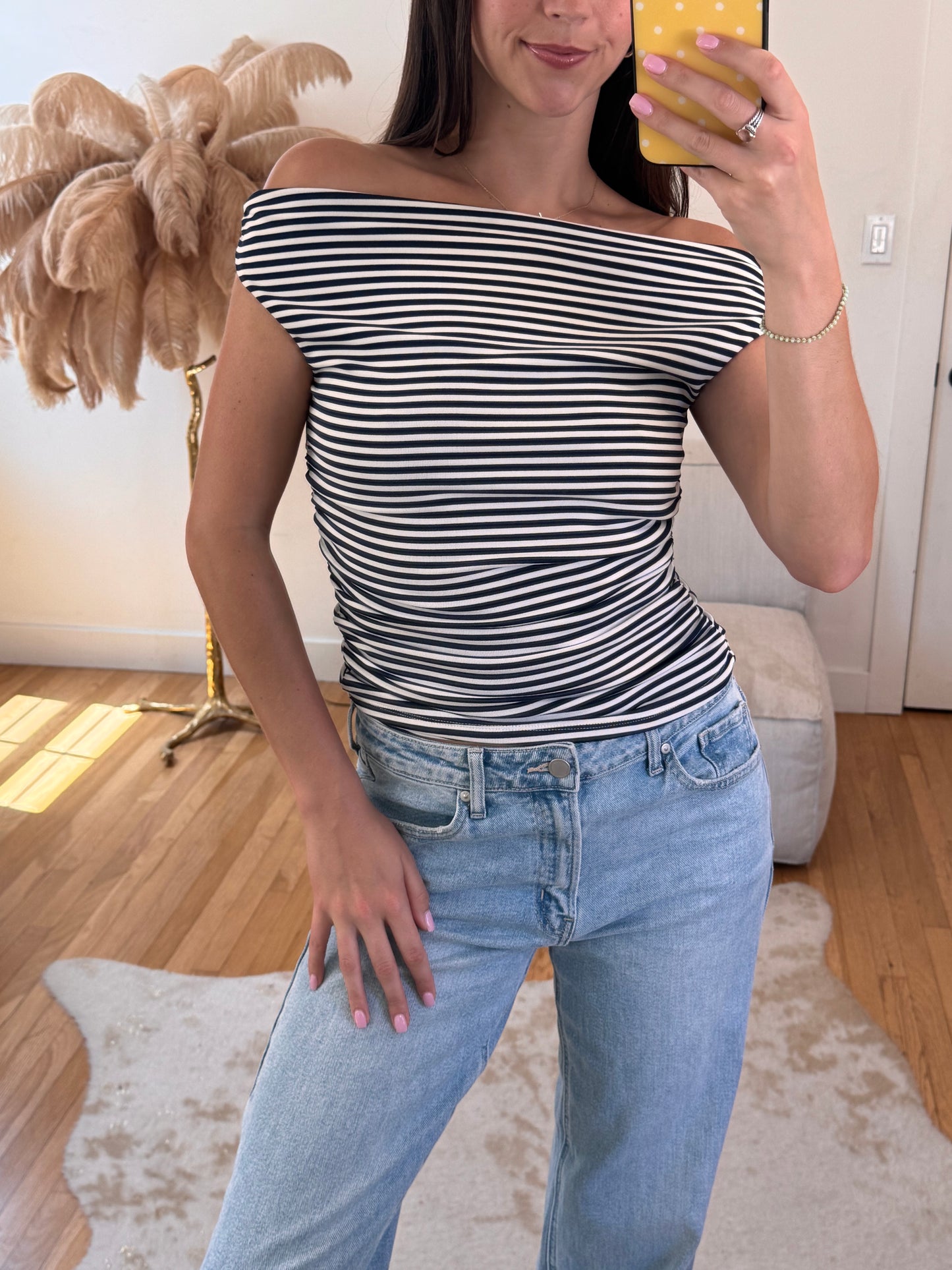 Yacht Club Top