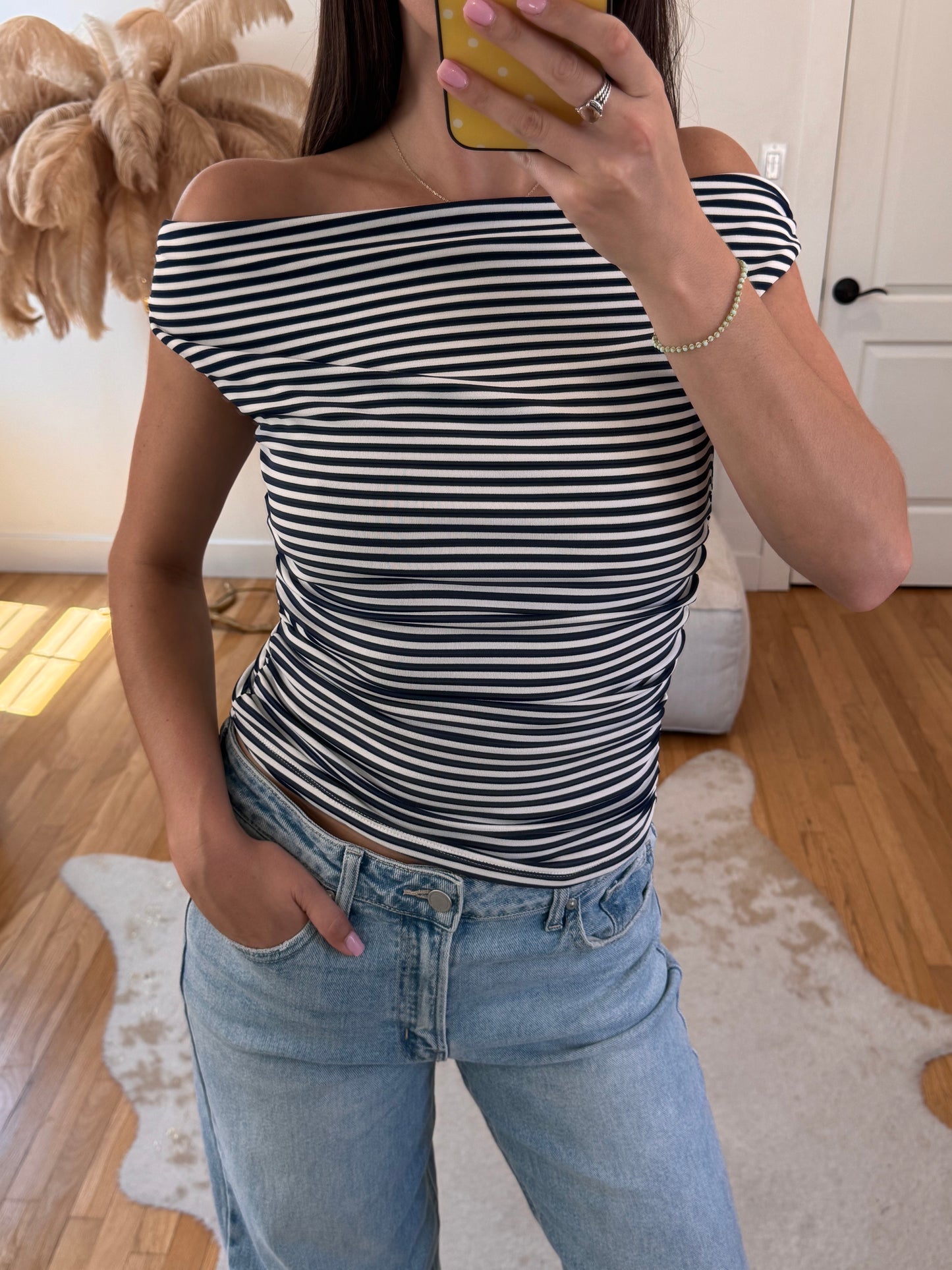Yacht Club Top