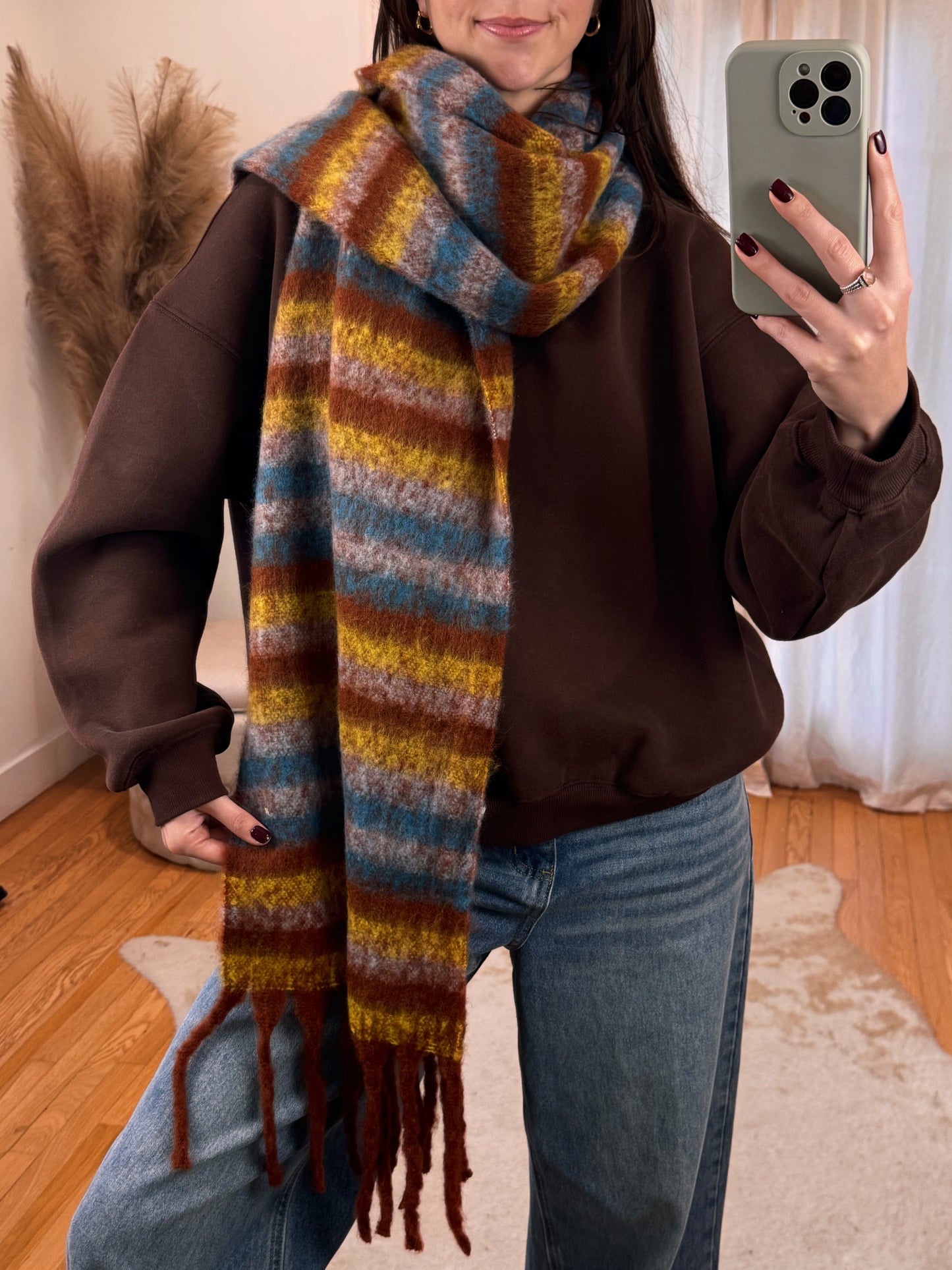 Vyvacious Scarf