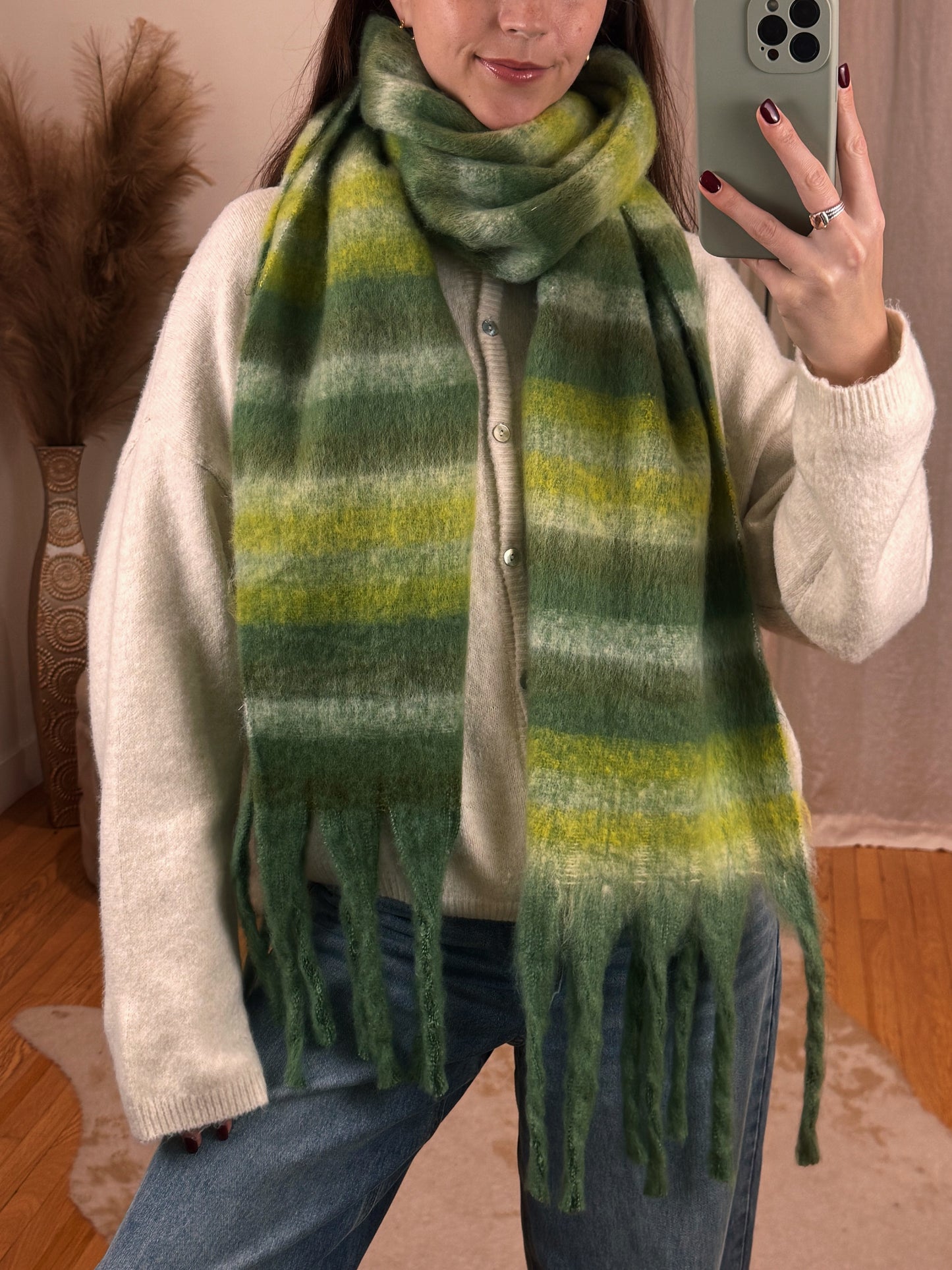 Vyvacious Scarf
