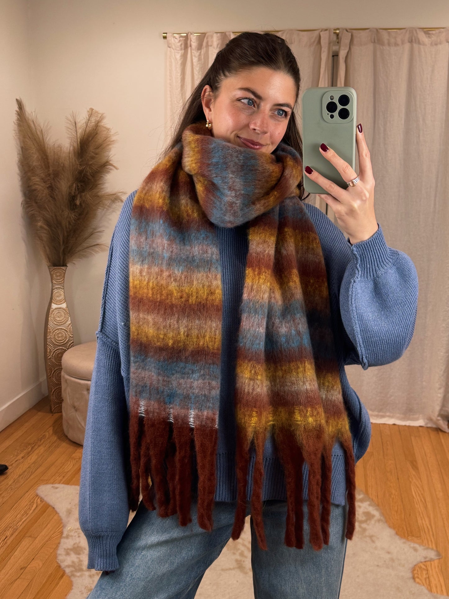 Vyvacious Scarf