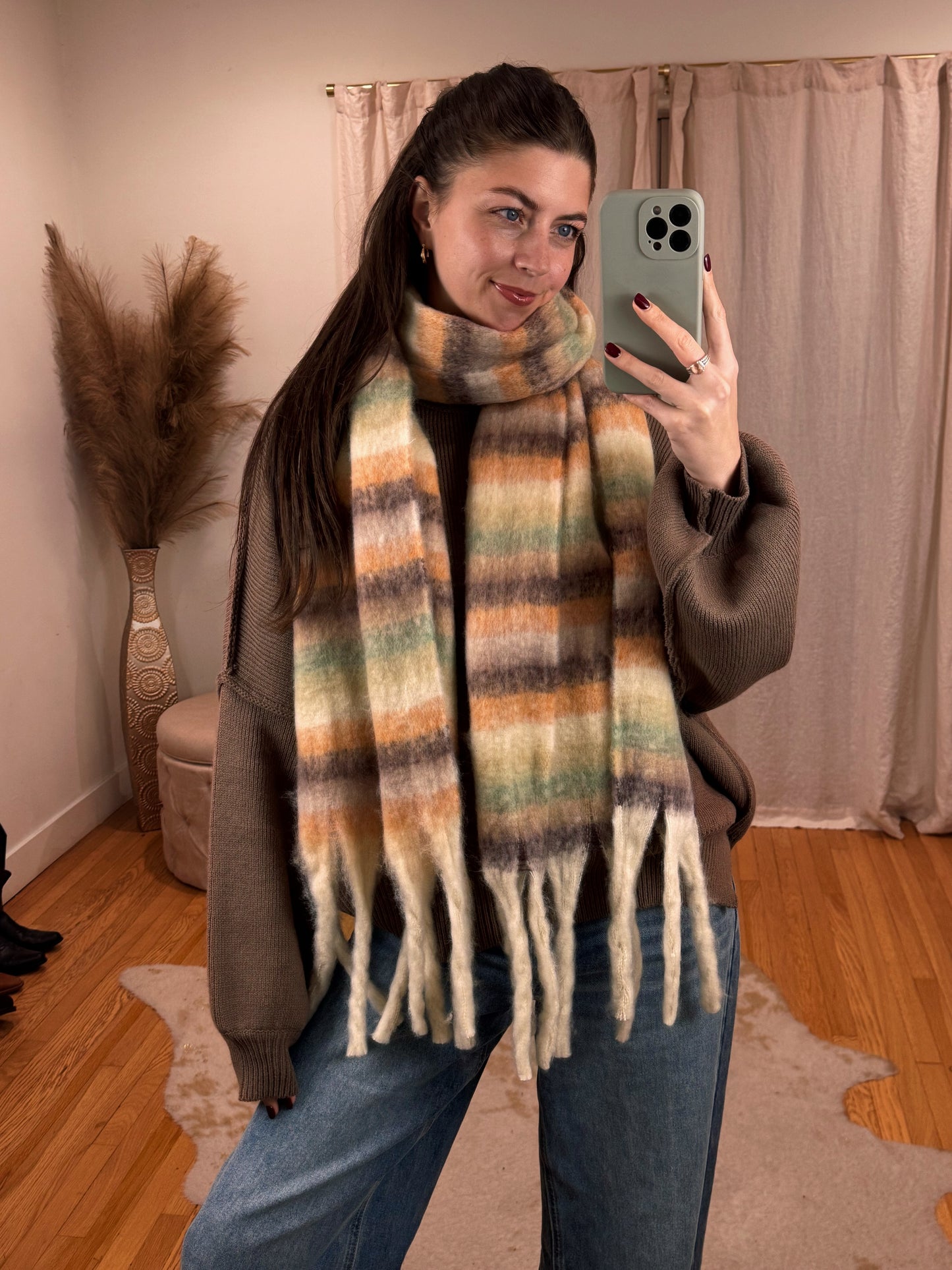 Vyvacious Scarf