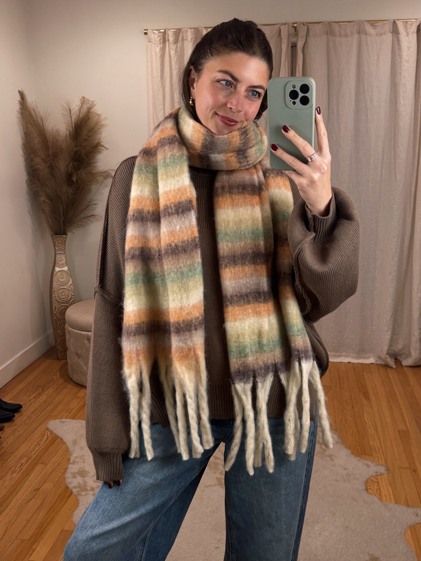 Vyvacious Scarf
