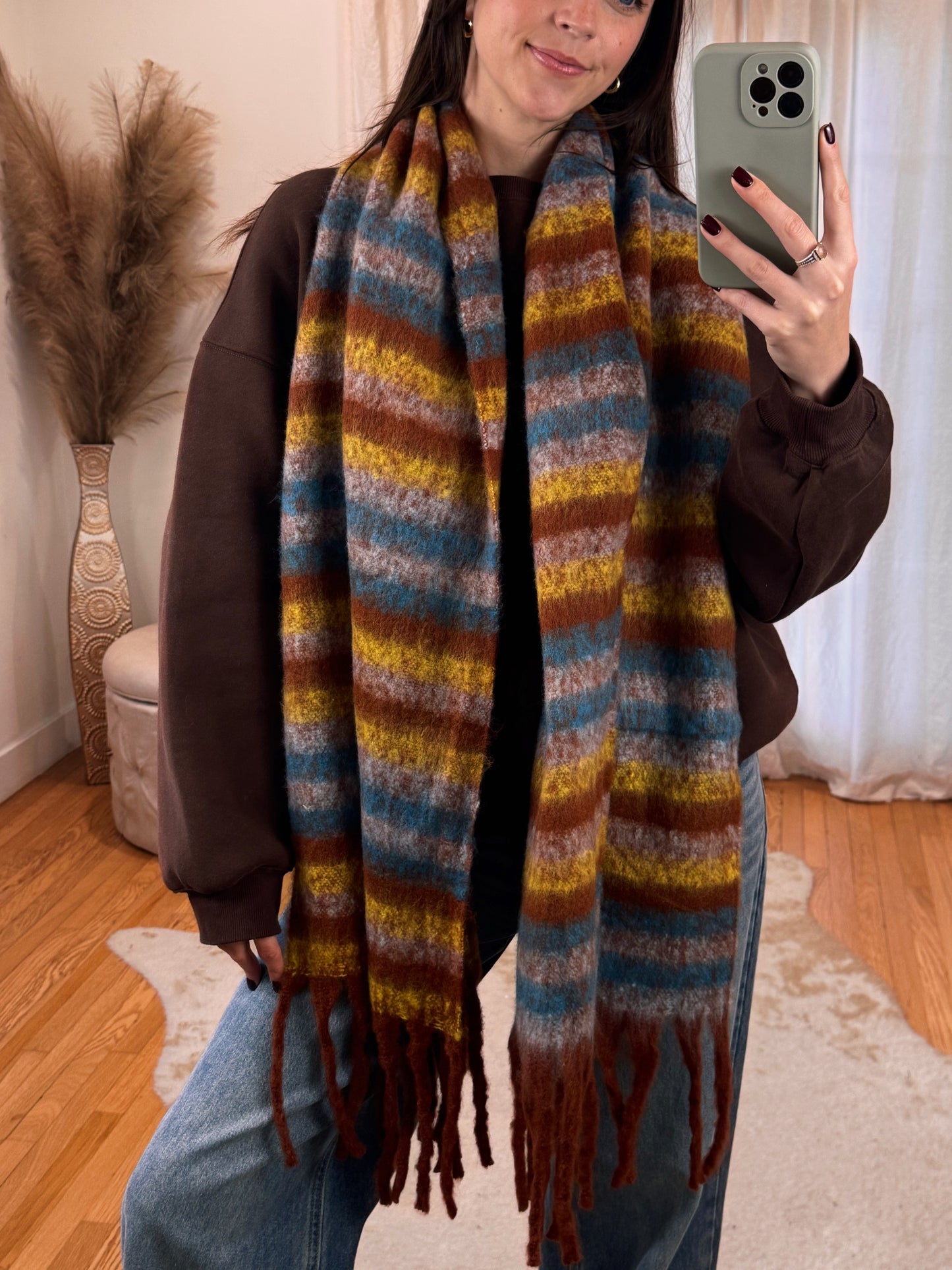 Vyvacious Scarf