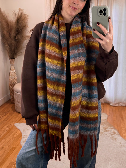 Vyvacious Scarf