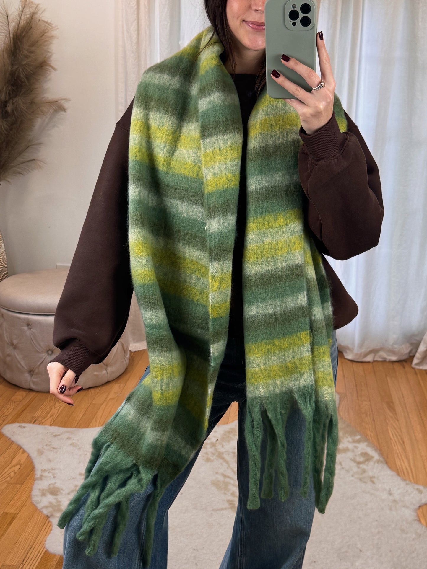 Vyvacious Scarf