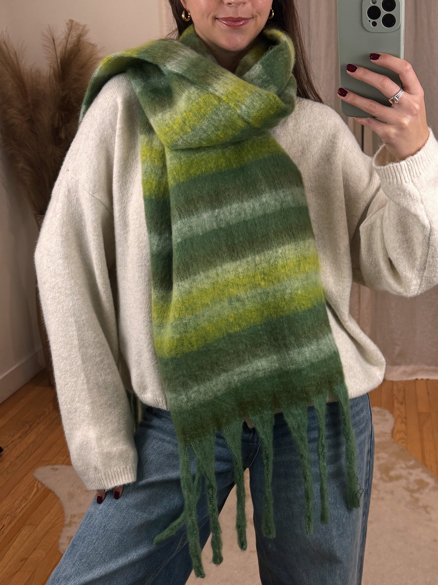 Vyvacious Scarf