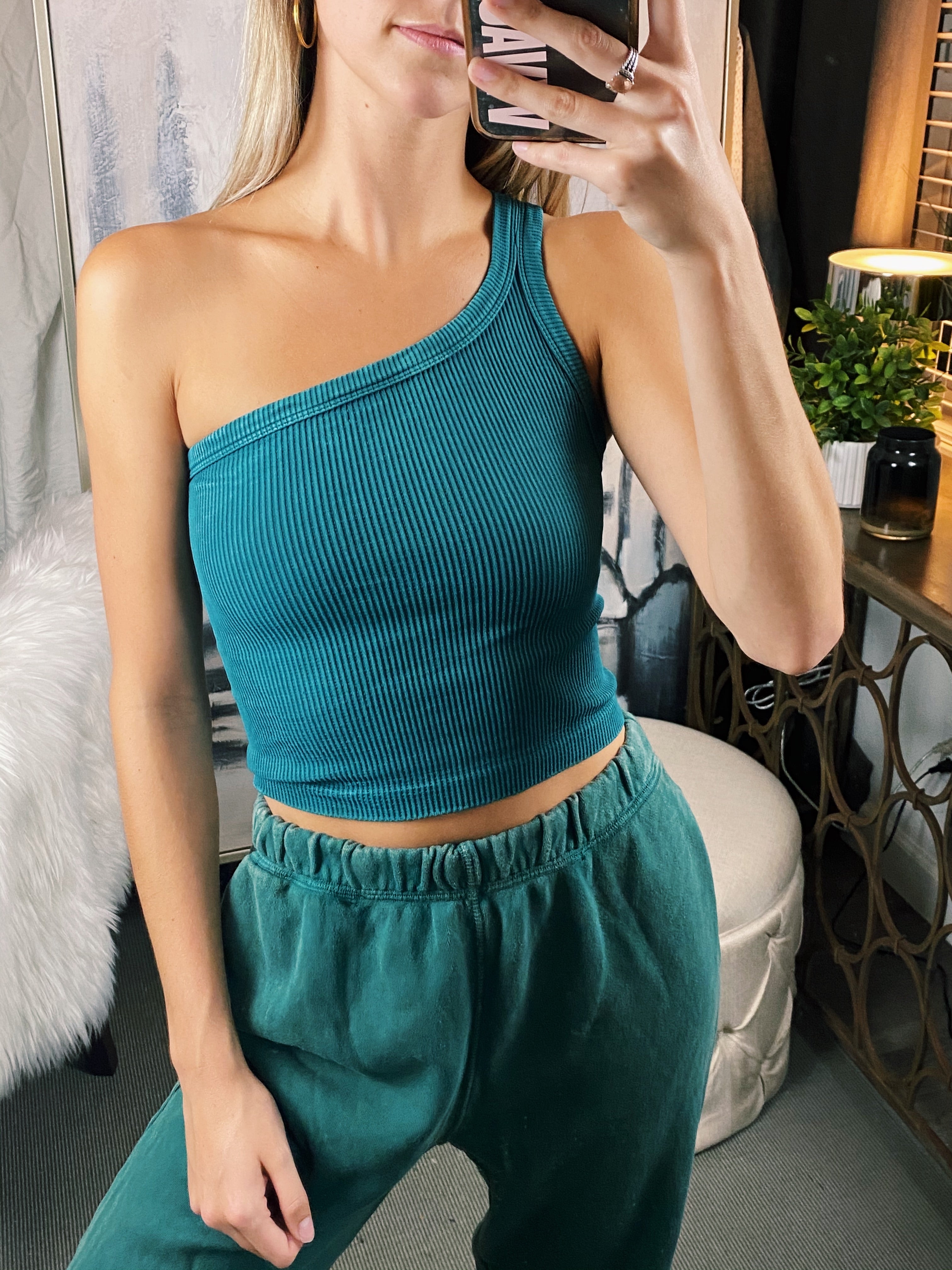 One shoulder tank online top